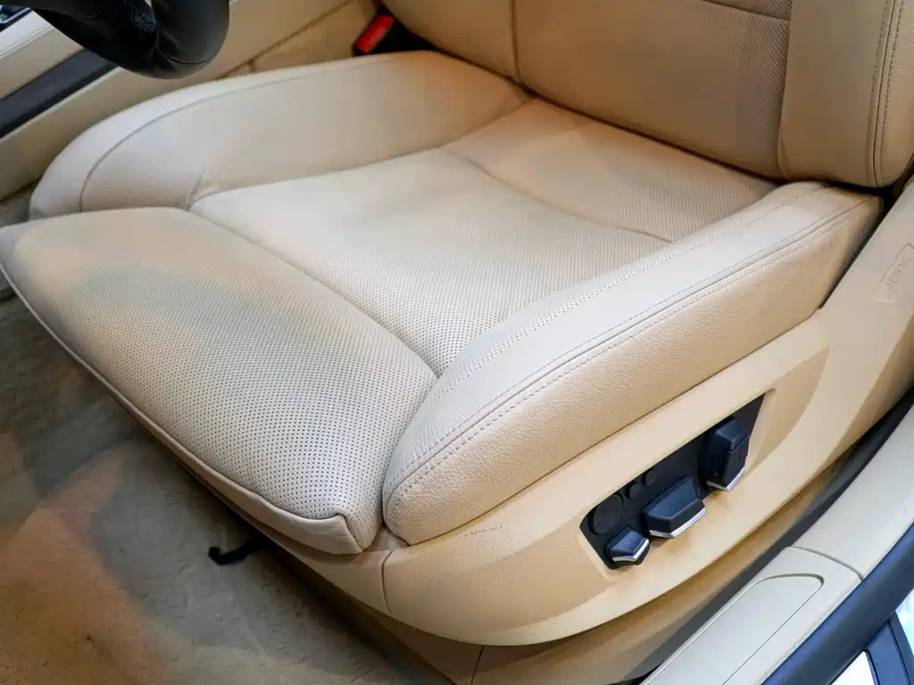 BMW BMW 7 Series 2010 4.4T Hybrid 2012 - thumbnail 8