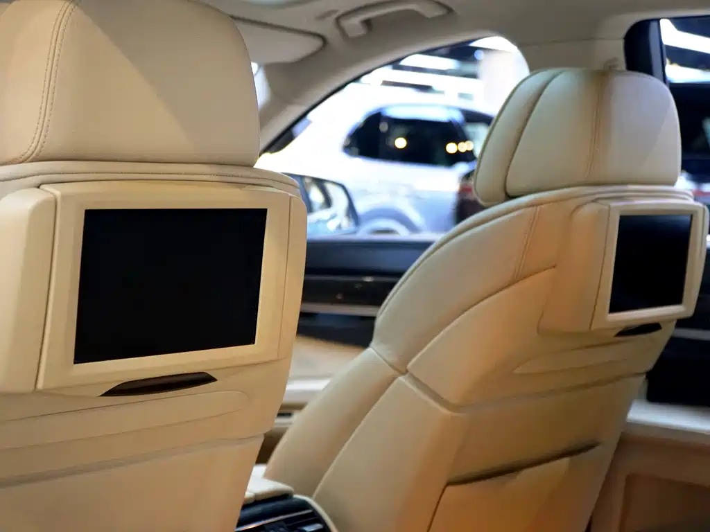 BMW BMW 7 Series 2010 4.4T Hybrid 2012 - thumbnail 13