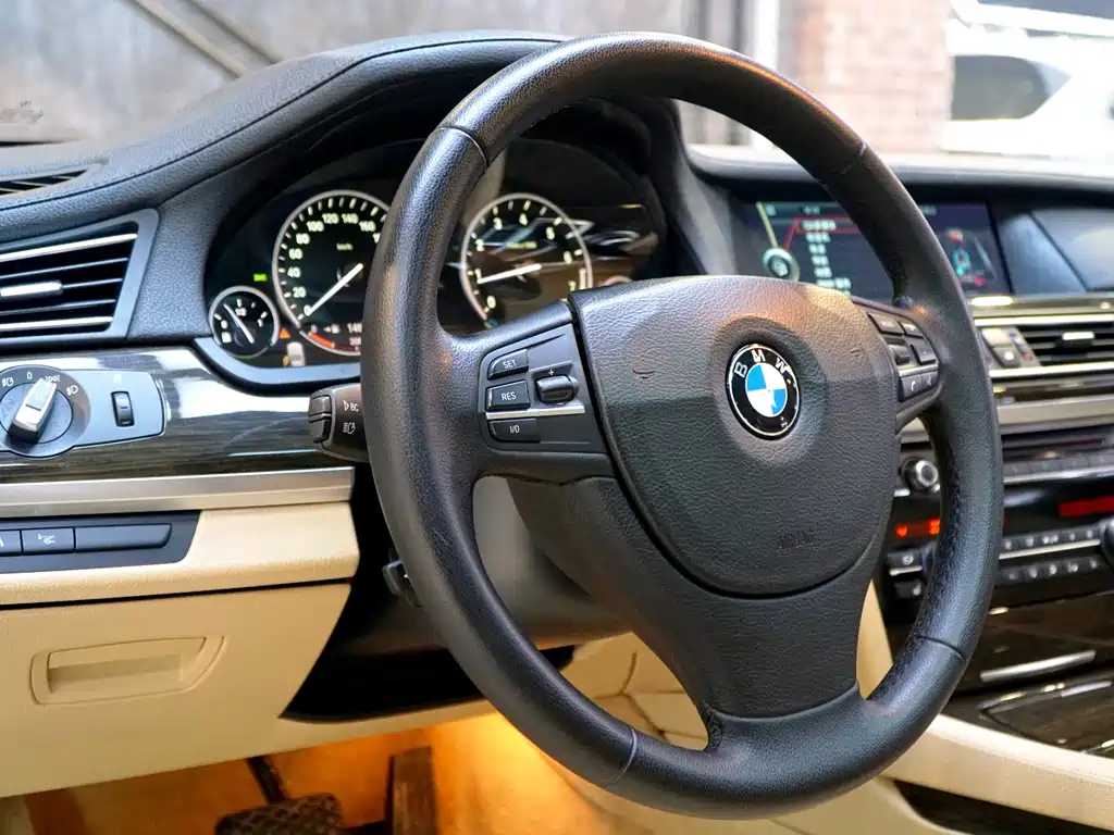 BMW BMW 7 Series 2010 4.4T Hybrid 2012 - thumbnail 16