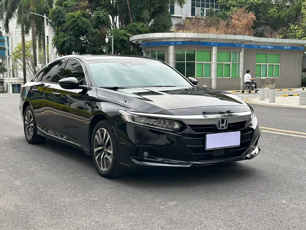 Honda Honda Accord 2022 Hybrid 2.0L Sharp Edition 2023 - thumbnail 3