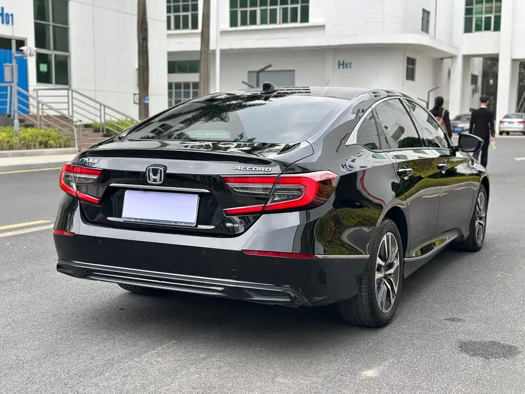 Honda Honda Accord 2022 Hybrid 2.0L Sharp Edition 2023 - thumbnail 6