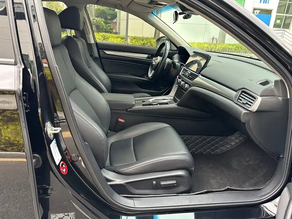 Honda Honda Accord 2022 Hybrid 2.0L Sharp Edition 2023 - thumbnail 8