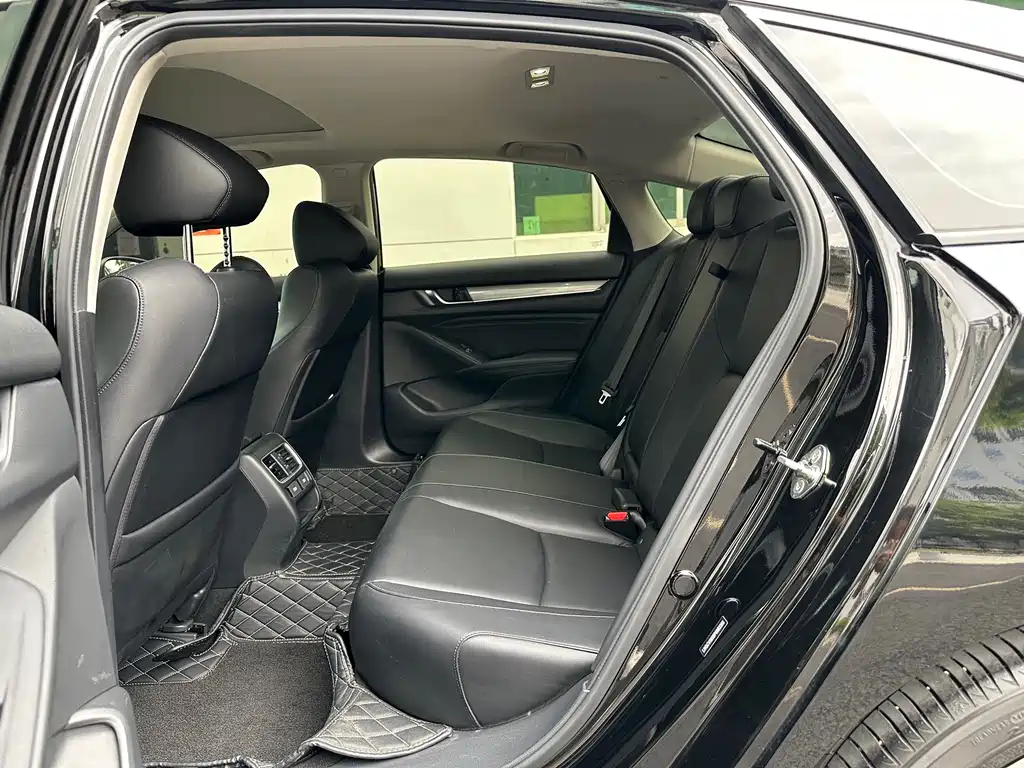 Honda Honda Accord 2022 Hybrid 2.0L Sharp Edition 2023 - thumbnail 12