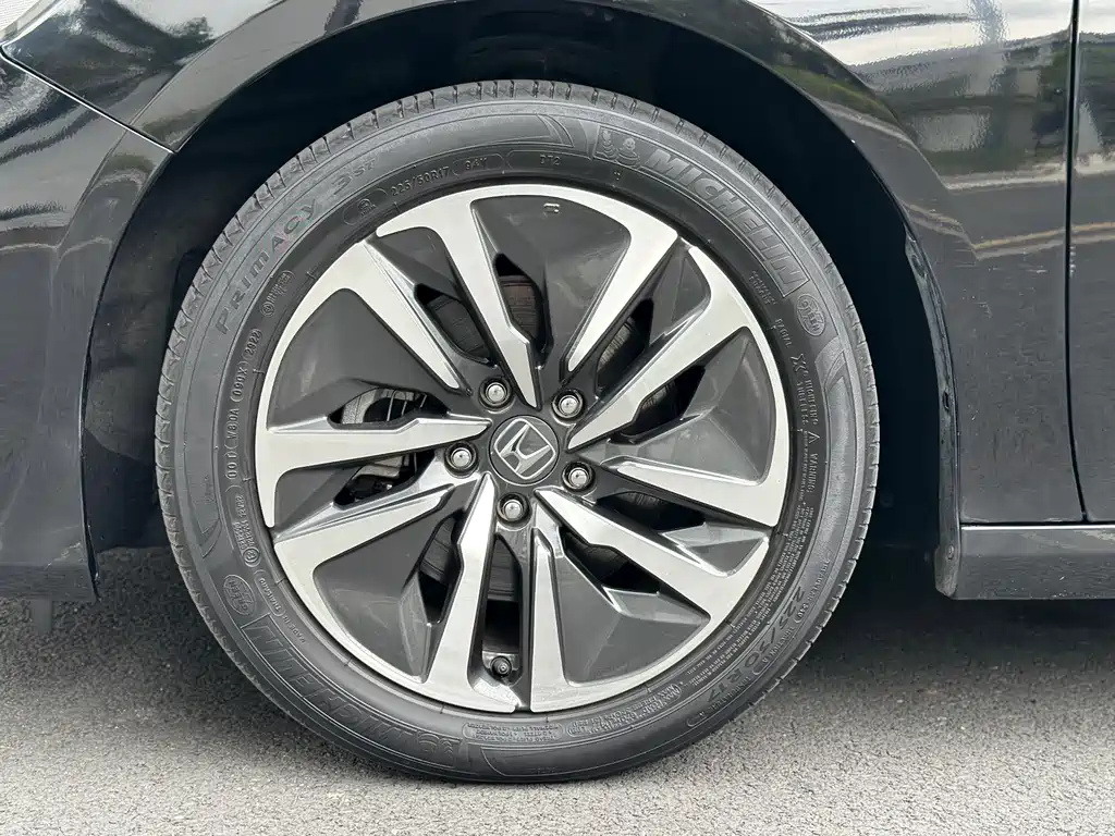 Honda Honda Accord 2022 Hybrid 2.0L Sharp Edition 2023 - thumbnail 17