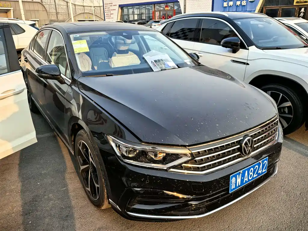 Volkswagen Magotan 2026 3000th Selection 380TSI DSG Luxury 2026 - thumbnail 3