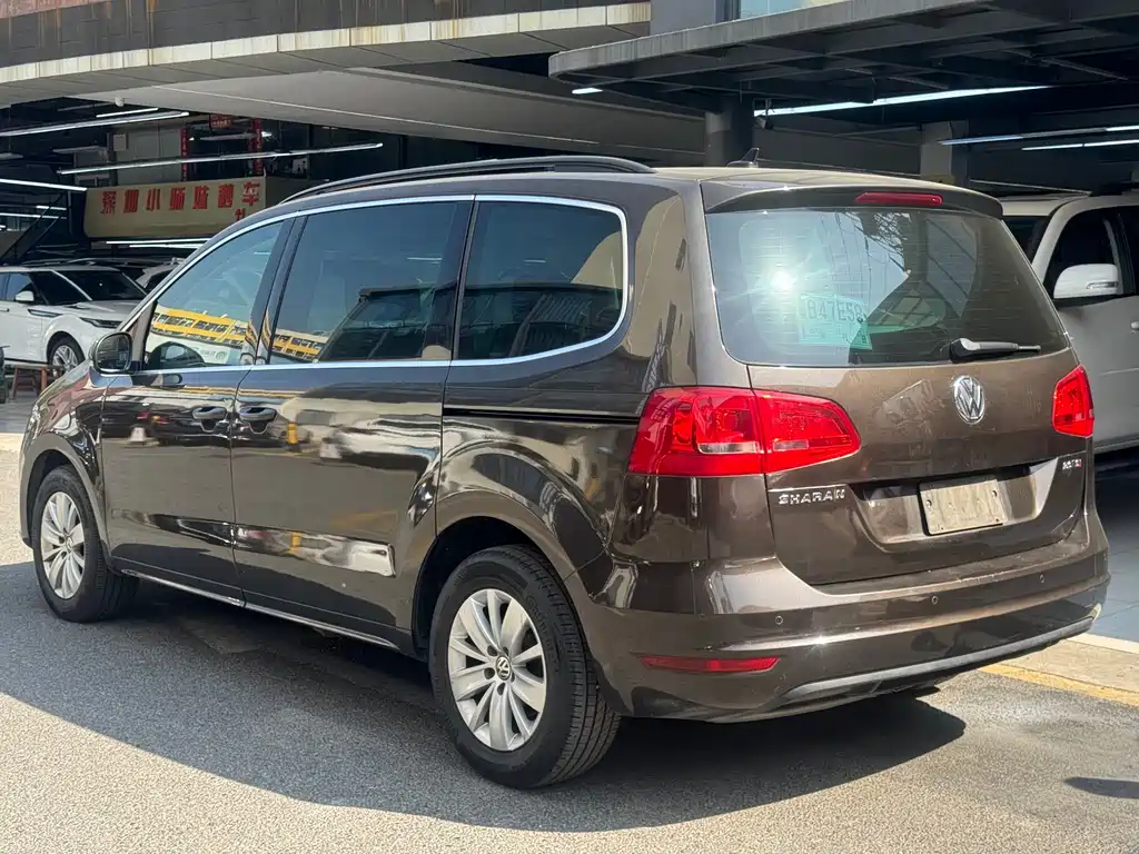 Volkswagen Sharan 2014 2.0TSI Comfort Line 2017 - thumbnail 4
