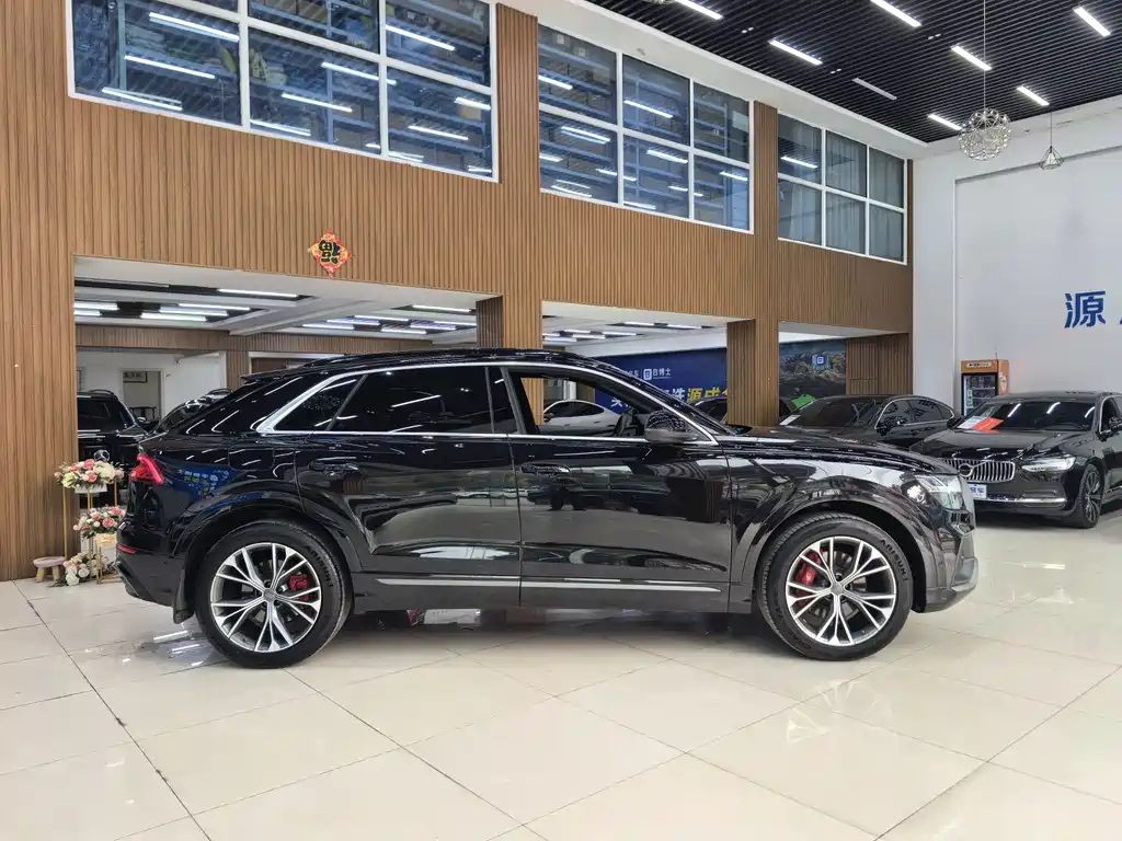 Audi Audi Q8 2019 55 TFSI Premium Dynamic Model 2020 - thumbnail 4
