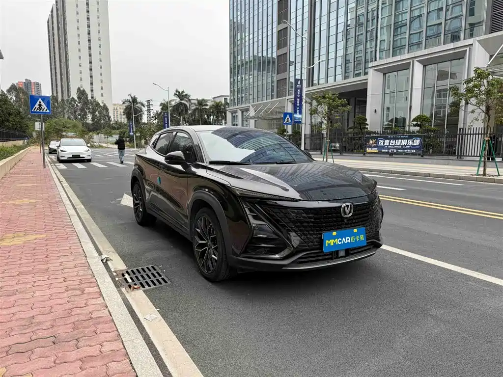 Changan Changan UNI-T 2022 1.5T Premium 2022 - thumbnail 3