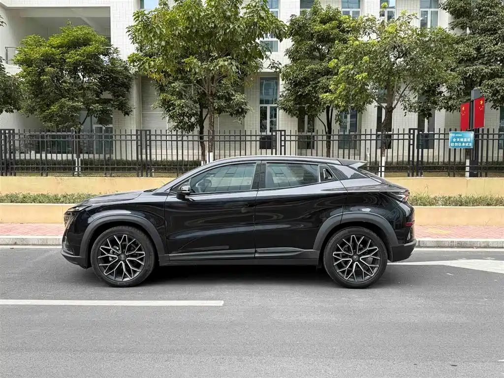 Changan Changan UNI-T 2022 1.5T Premium 2022 - thumbnail 5