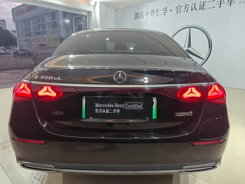 Mercedes-Benz Mercedes-Benz E-Class 2024 E 350 e L Plug-in Hybrid Sedan 2024 - thumbnail 14