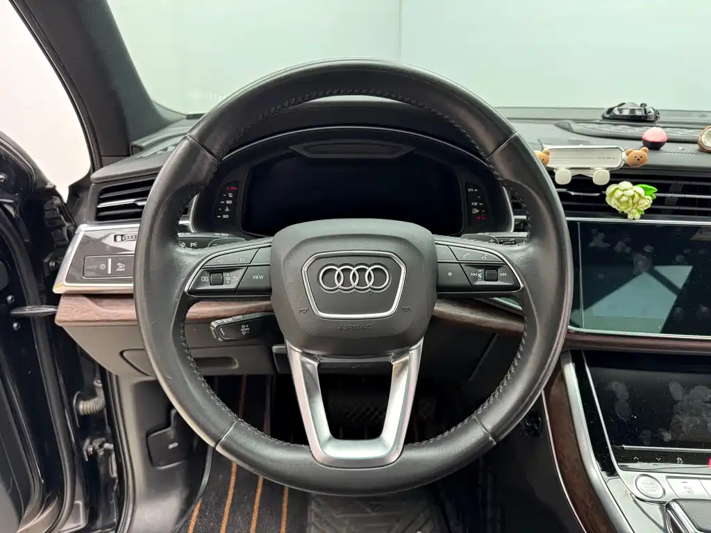 Audi Audi Q7 2020 55 TFSI quattro Black Knight Special Edition 2020 - thumbnail 17