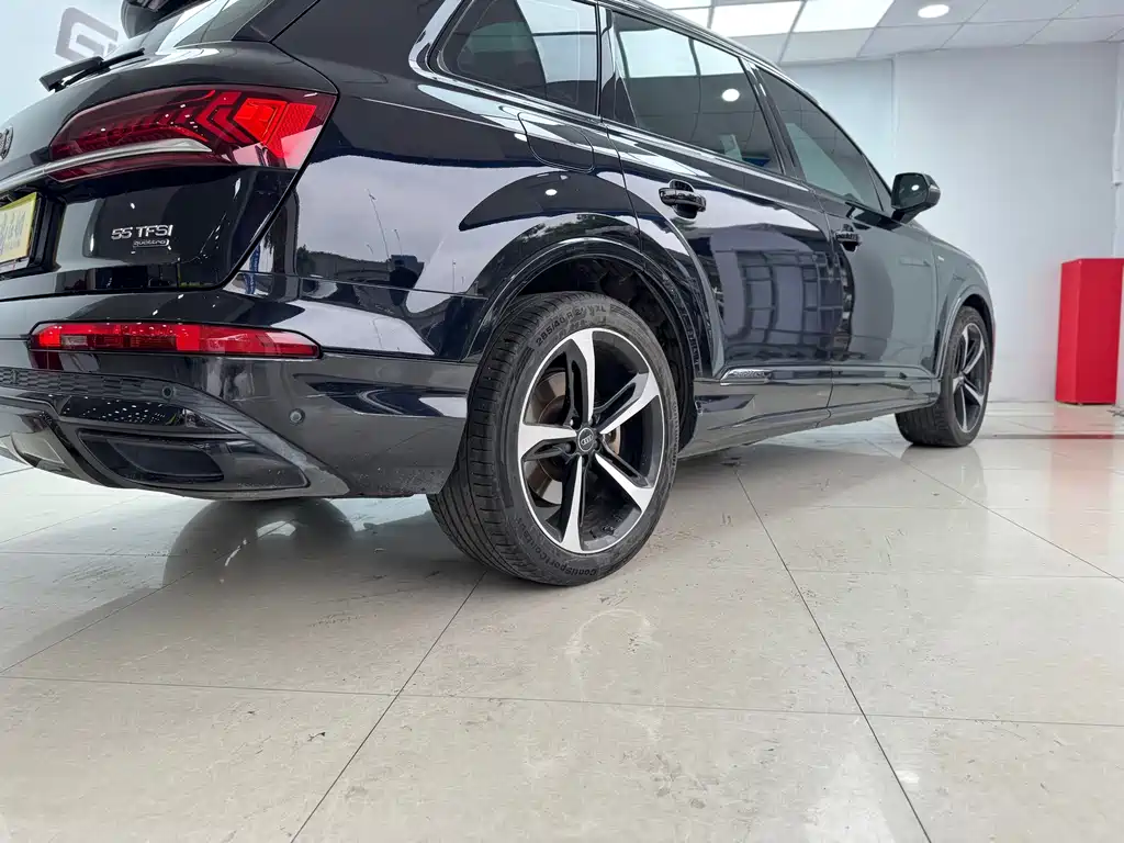 Audi Audi Q7 2020 55 TFSI quattro Black Knight Special Edition 2020 - thumbnail 22