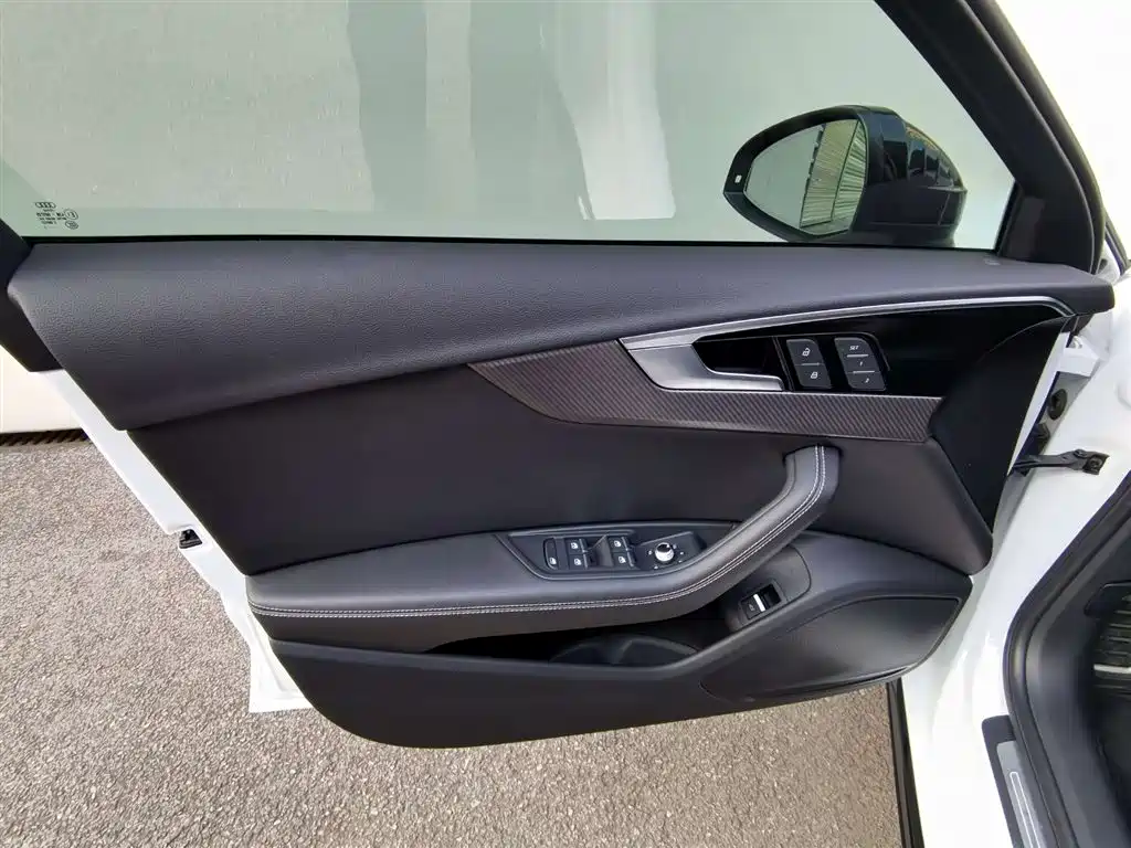Audi Audi A4L 2023 40 TFSI quattro Luxury Dynamic Edition 2023 - thumbnail 11