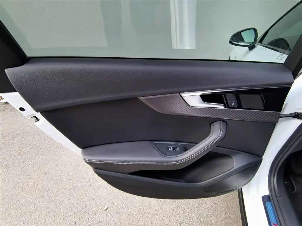 Audi Audi A4L 2023 40 TFSI quattro Luxury Dynamic Edition 2023 - thumbnail 22