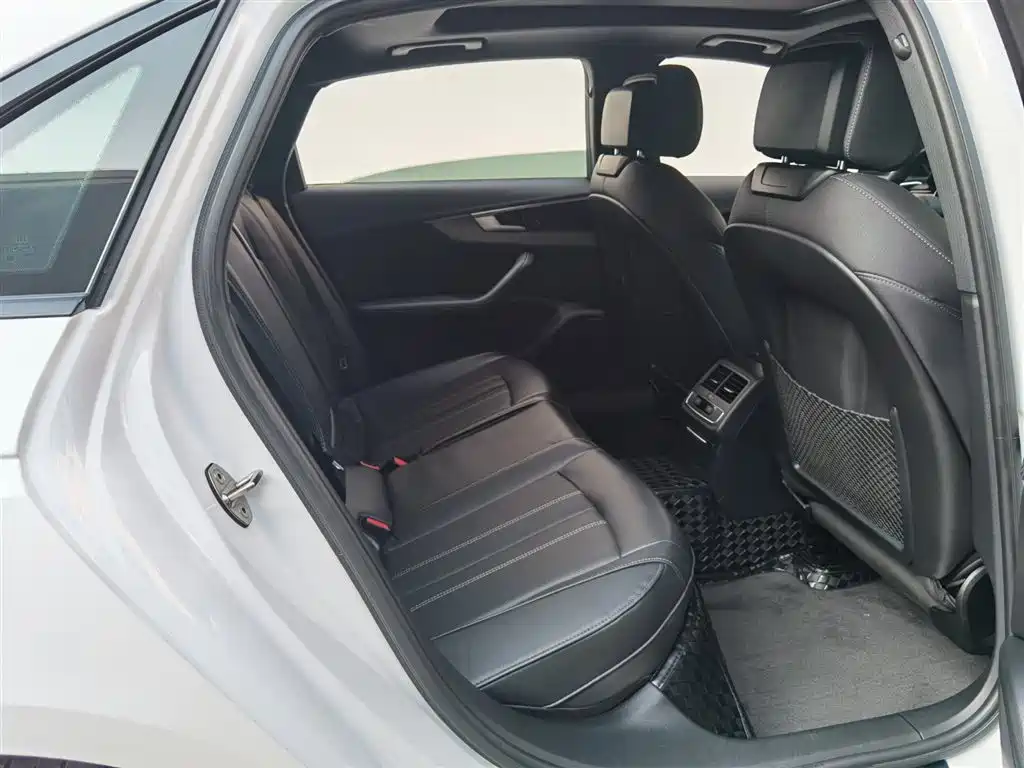 Audi Audi A4L 2023 40 TFSI quattro Luxury Dynamic Edition 2023 - thumbnail 26