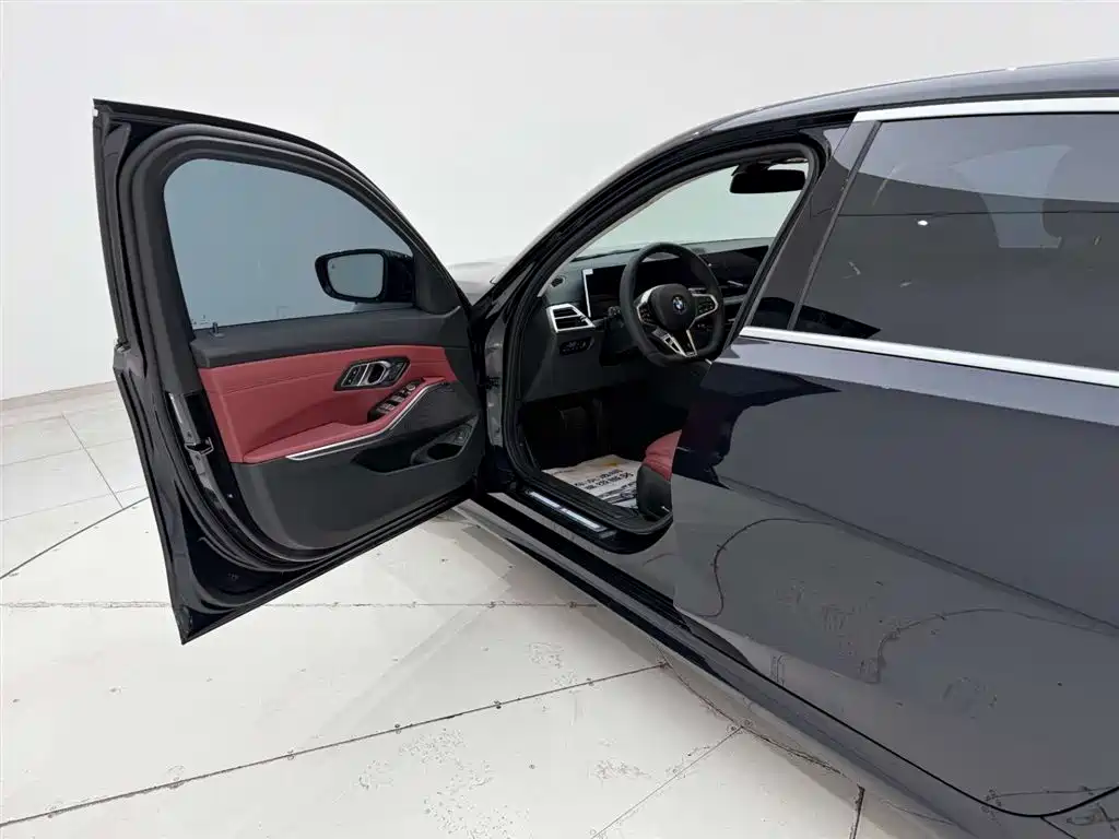 BMW BMW 3 Series 2025 Model 325Li M Sport Package 2025 - thumbnail 13