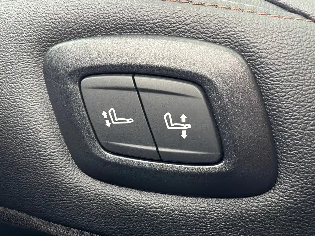 Toyota Toyota Camry 2019 2.5G Luxury Edition China V 2020 - thumbnail 30