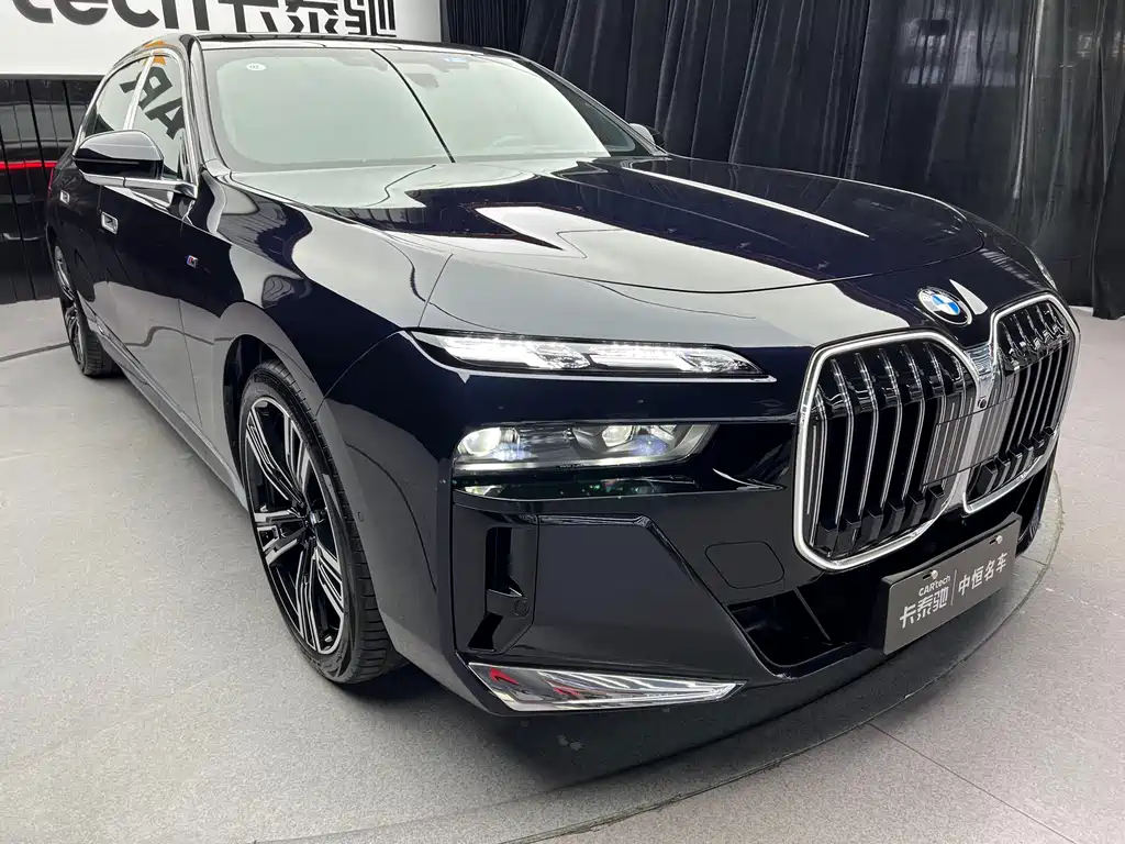 BMW BMW 7 Series 2023 740Li M Sport Package Premium Model 2024 - thumbnail 7