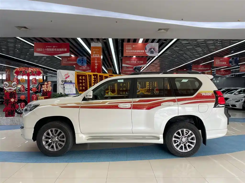 Toyota Toyota Prado 2019 3.5L Automatic TX-L Premium with Rear-Mounted Spare Tire 2019 - thumbnail 4