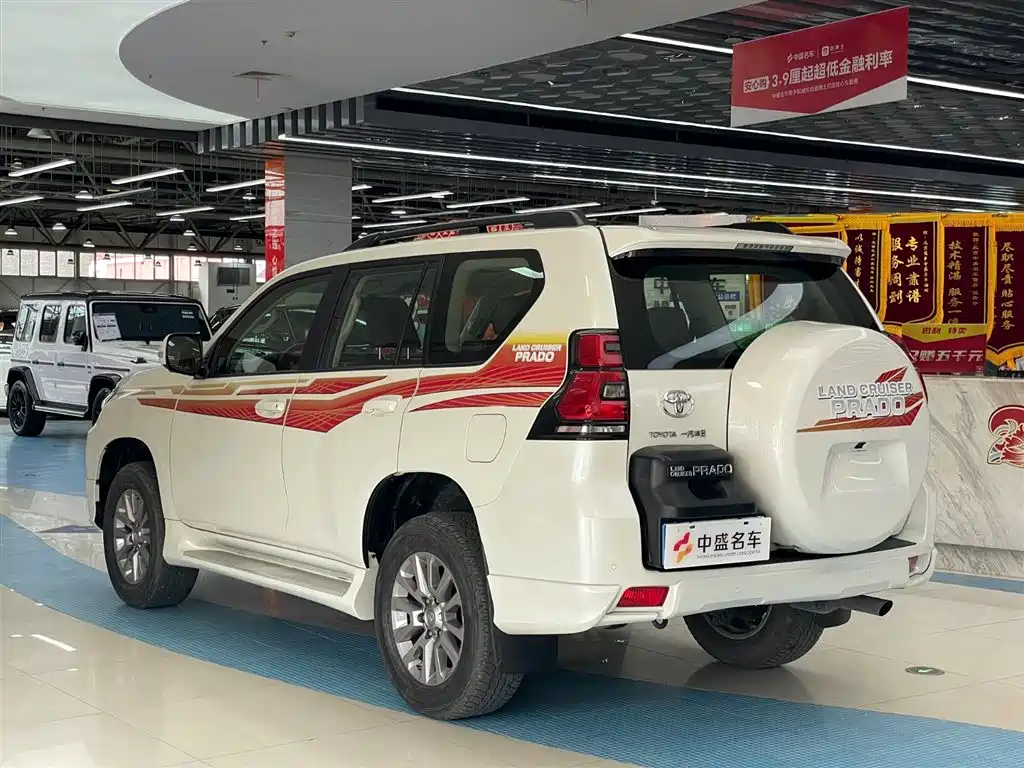 Toyota Toyota Prado 2019 3.5L Automatic TX-L Premium with Rear-Mounted Spare Tire 2019 - thumbnail 5
