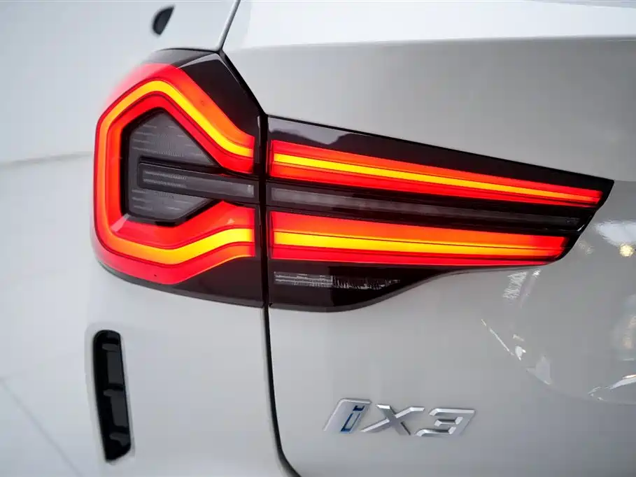 BMW BMW iX3 2024 Leading Edition 2024 - thumbnail 12