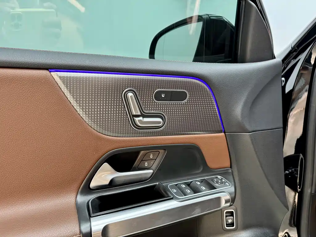 Mercedes-Benz Mercedes-Benz GLB 2023 GLB 220 Style 2023 - thumbnail 9