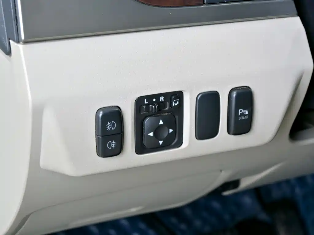 Mitsubishi Pajero (Import) V97 2019 Model 3.8L Middle East Version 2019 - thumbnail 21