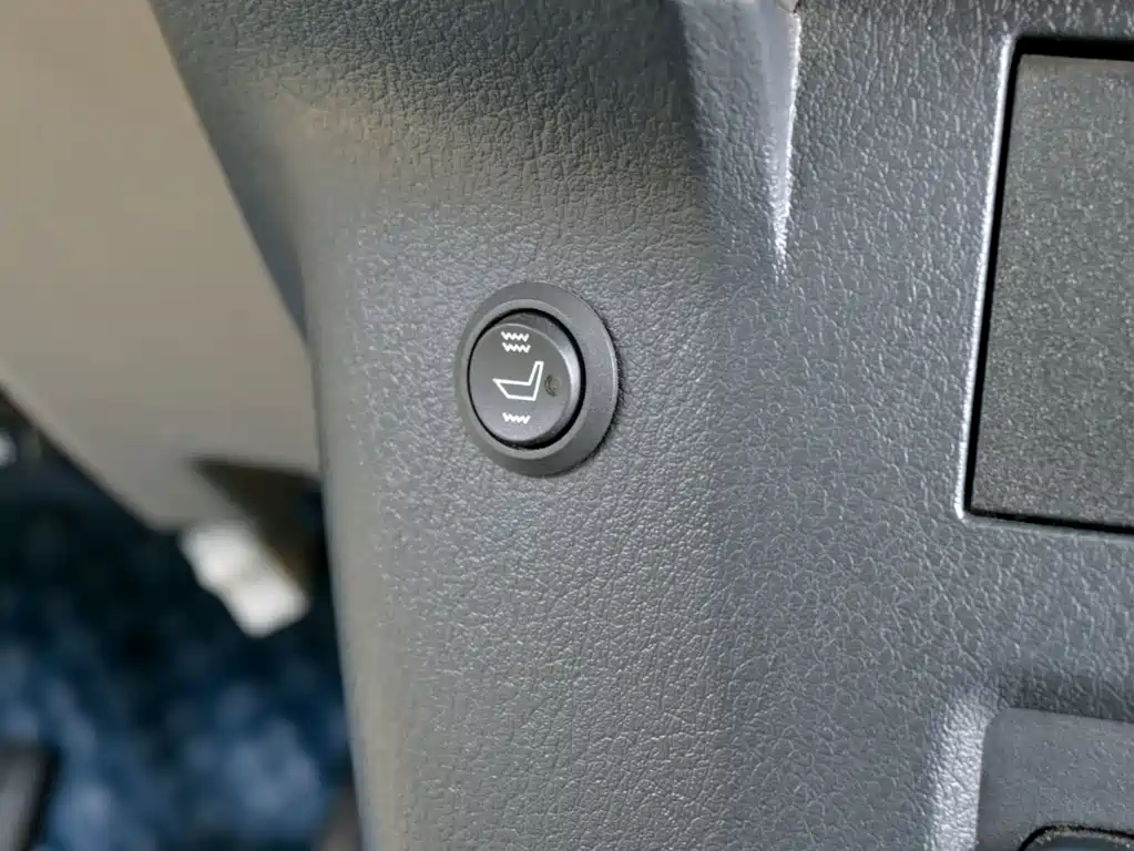 Mitsubishi Pajero (Import) V97 2019 Model 3.8L Middle East Version 2019 - thumbnail 22