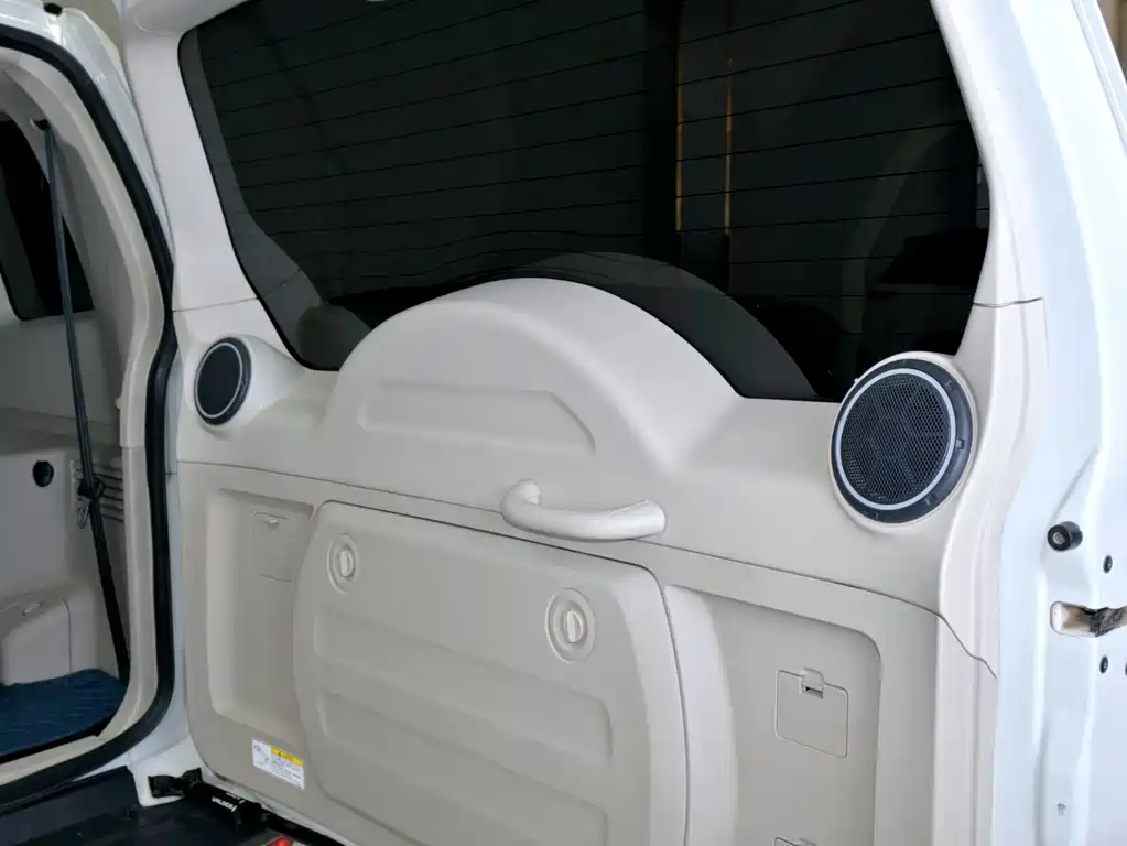Mitsubishi Pajero (Import) V97 2019 Model 3.8L Middle East Version 2019 - thumbnail 26