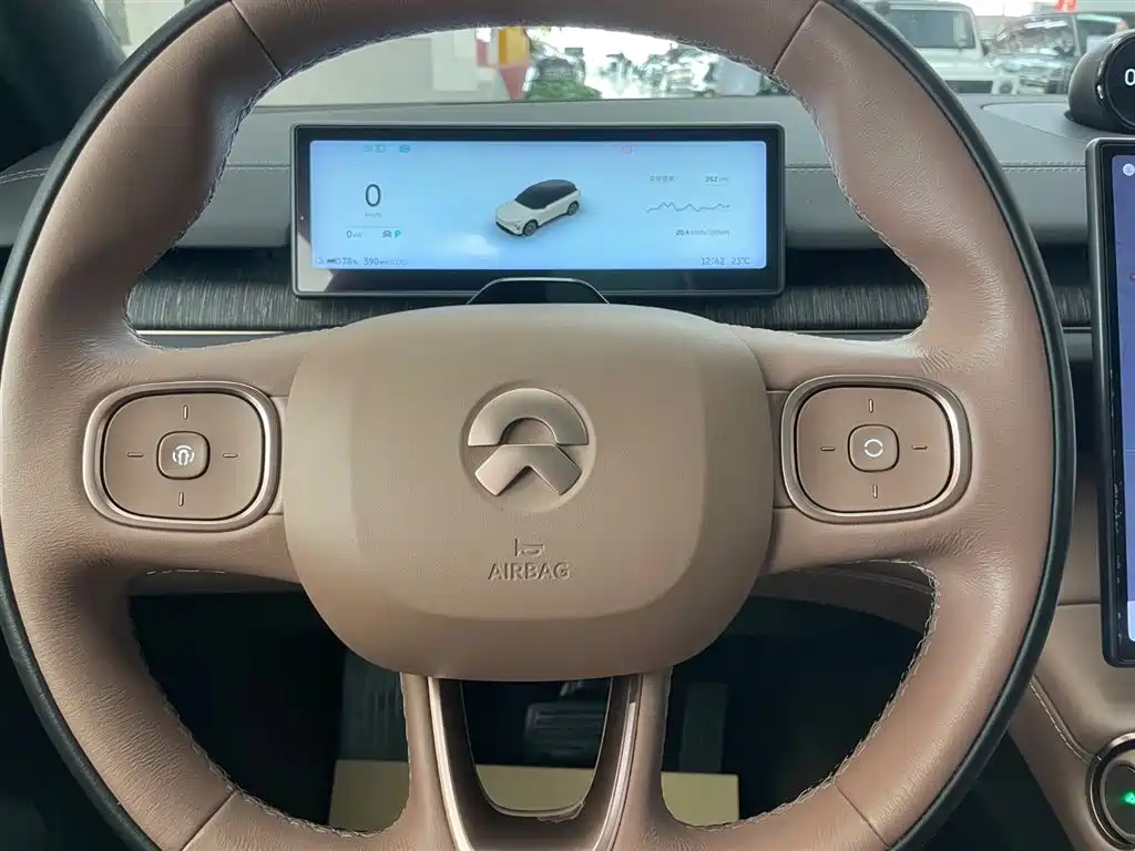 NIO NIO ES6 2023 75kWh 2023 - thumbnail 15