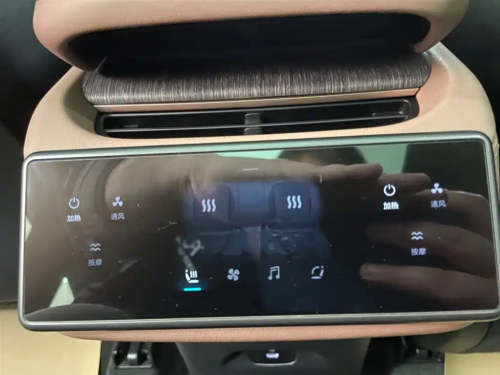 NIO NIO ES6 2023 75kWh 2023 - thumbnail 17