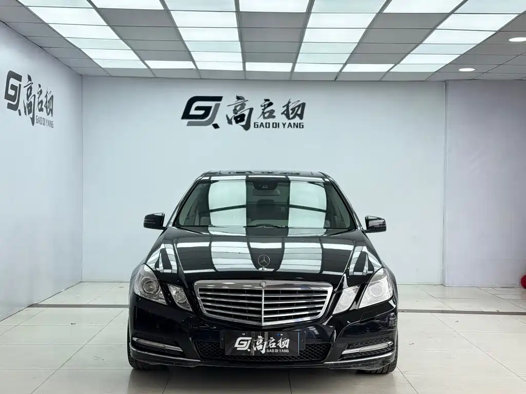 Mercedes-Benz Mercedes-Benz E-Class 2011 E 200 L CGI Elegant 2011 - thumbnail 2