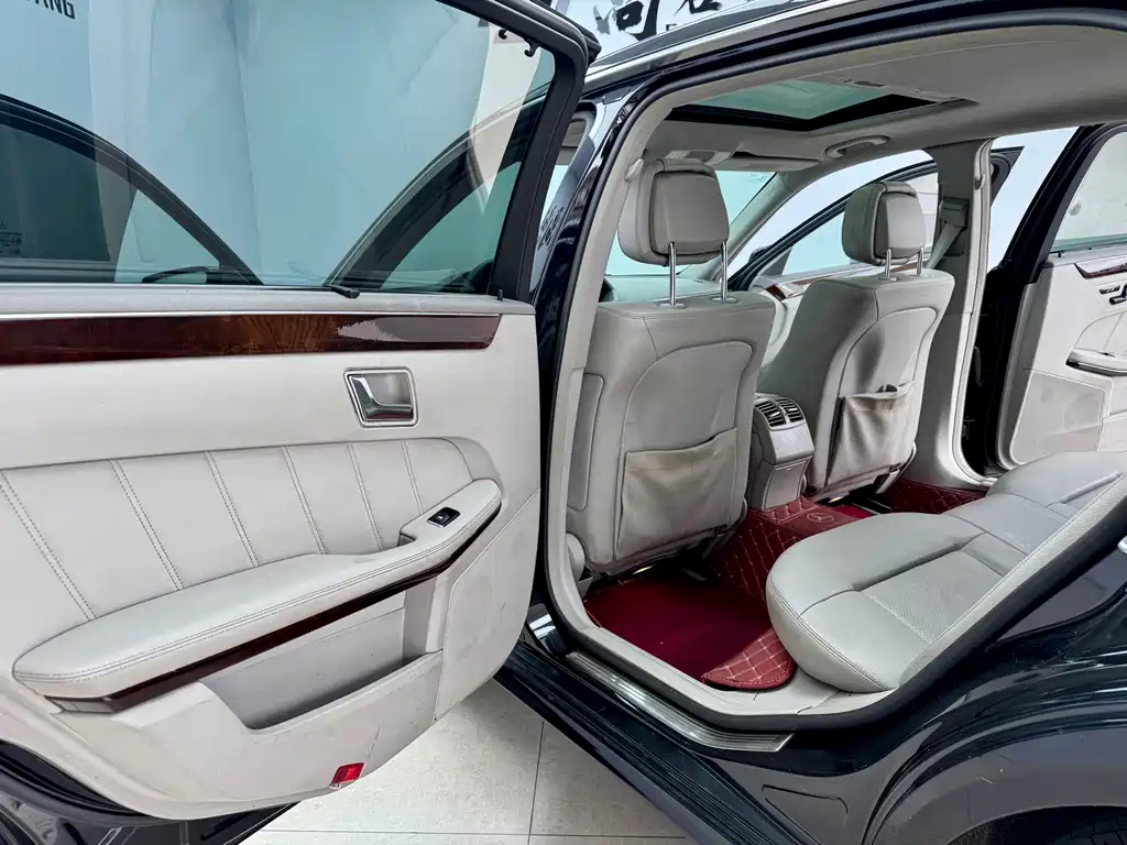 Mercedes-Benz Mercedes-Benz E-Class 2011 E 200 L CGI Elegant 2011 - thumbnail 10