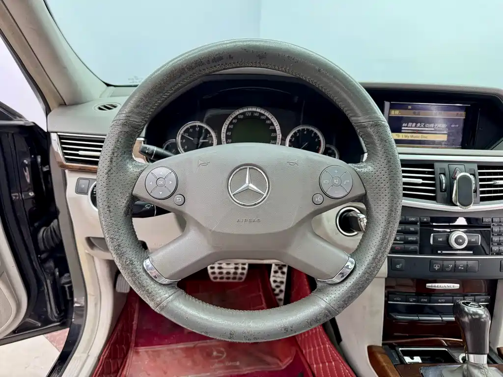 Mercedes-Benz Mercedes-Benz E-Class 2011 E 200 L CGI Elegant 2011 - thumbnail 16