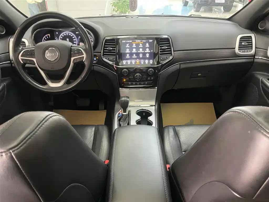 Jeep Jeep Grand Cherokee Limited Navigation 2020 3.0L 2021 - thumbnail 16