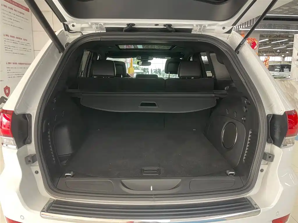 Jeep Jeep Grand Cherokee Limited Navigation 2020 3.0L 2021 - thumbnail 30