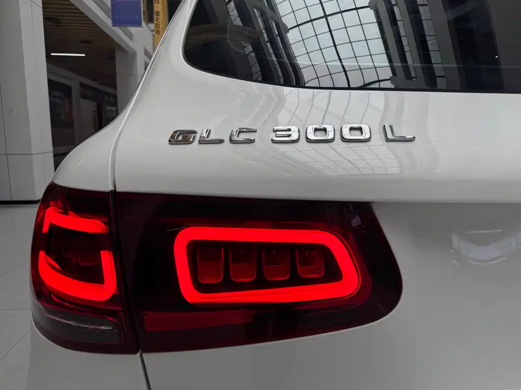 Mercedes-Benz Mercedes-Benz GLC 2021 GLC 300 L 4MATIC Sport Edition 2021 - thumbnail 17