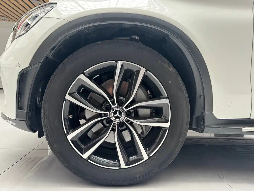 Mercedes-Benz Mercedes-Benz GLC 2021 GLC 300 L 4MATIC Sport Edition 2021 - thumbnail 24