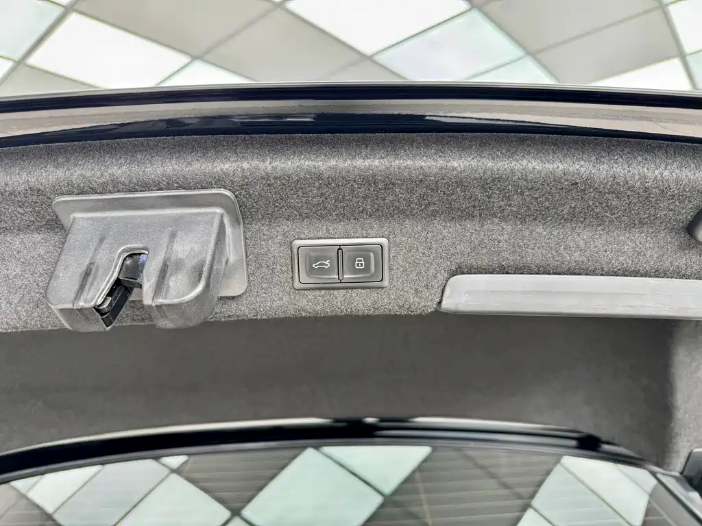 Audi Audi A6L 2019 45 TFSI Premium Elegant 2020 - thumbnail 25
