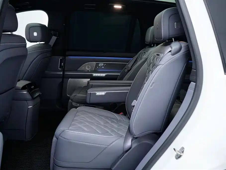 NIO NIO ES8 2026 Signature Edition 6-Seat Executive 2025 - thumbnail 6