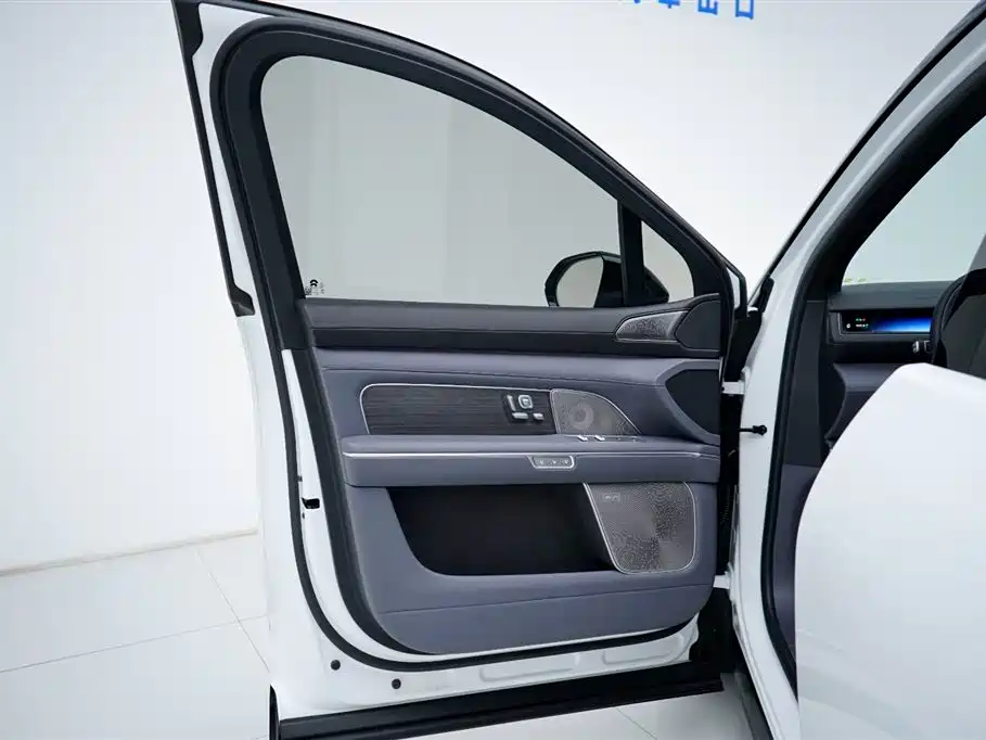 NIO NIO ES8 2026 Signature Edition 6-Seat Executive 2025 - thumbnail 18