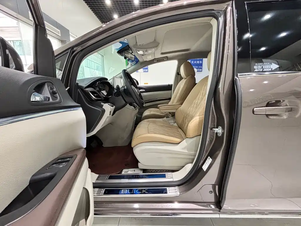 Buick Buick GL8 2023 Land Business Class Comfort Edition 2023 - thumbnail 8