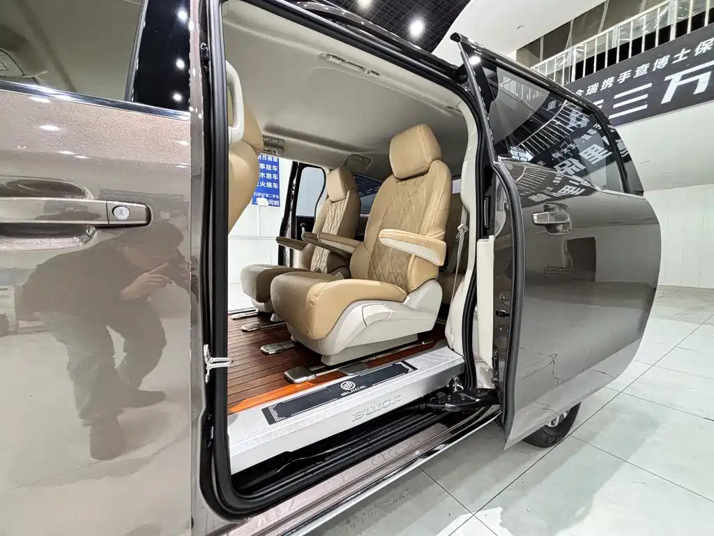 Buick Buick GL8 2023 Land Business Class Comfort Edition 2023 - thumbnail 13