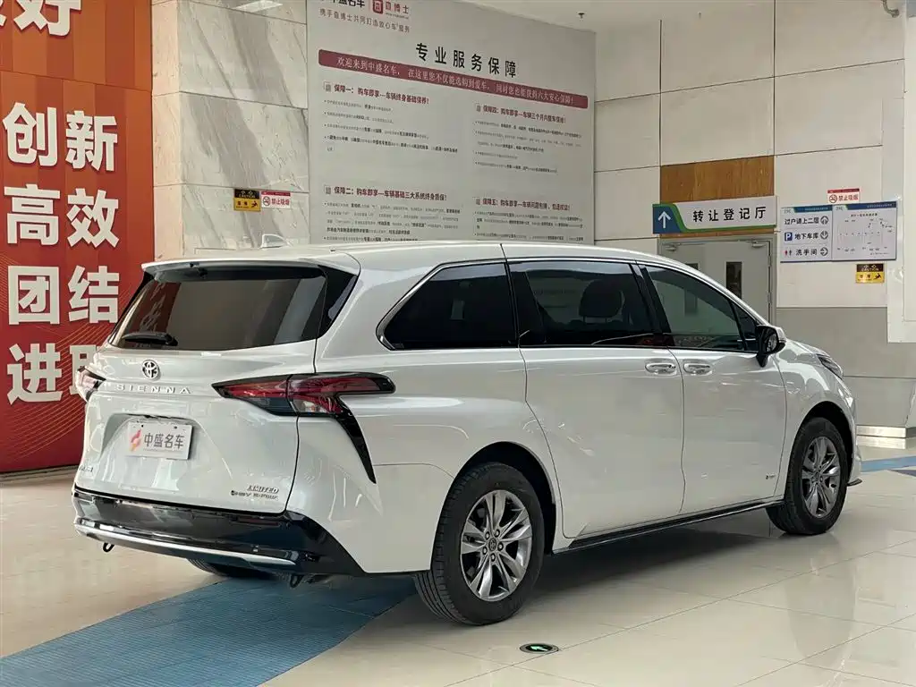 Toyota Toyota Sienna 2024 2.5L Hybrid AWD Premium Edition 2024 - thumbnail 7