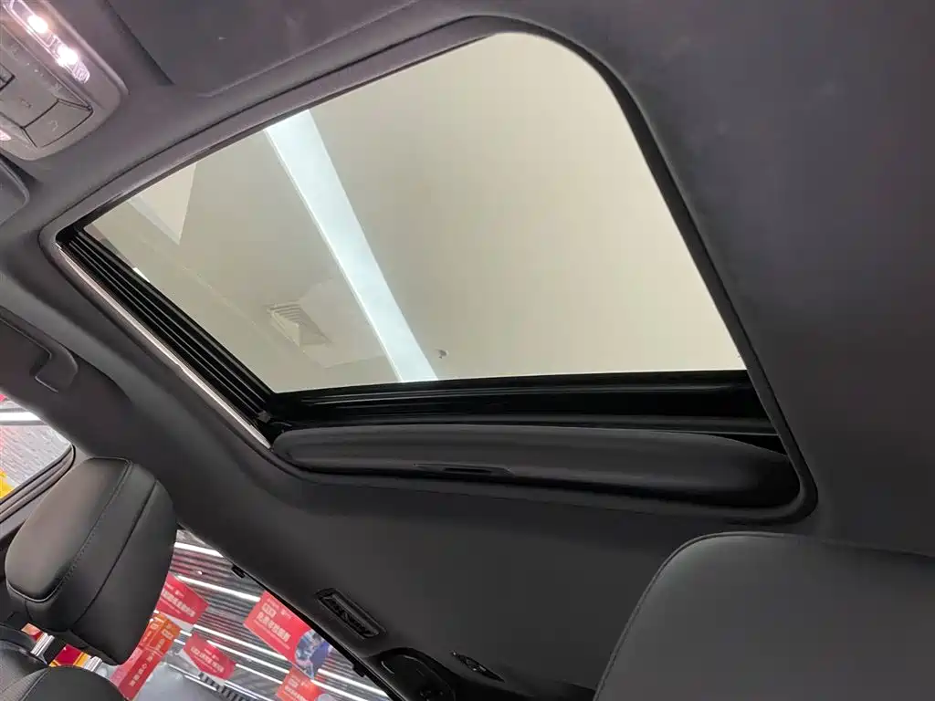 Toyota Toyota Sienna 2024 2.5L Hybrid AWD Premium Edition 2024 - thumbnail 13
