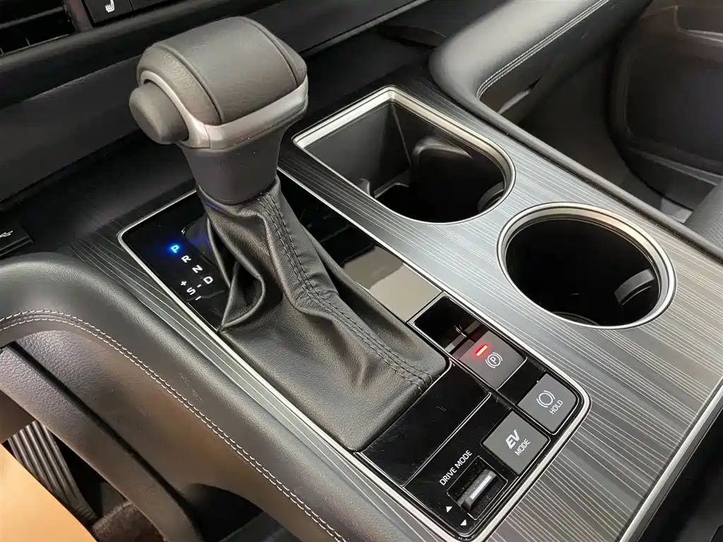 Toyota Toyota Sienna 2024 2.5L Hybrid AWD Premium Edition 2024 - thumbnail 20