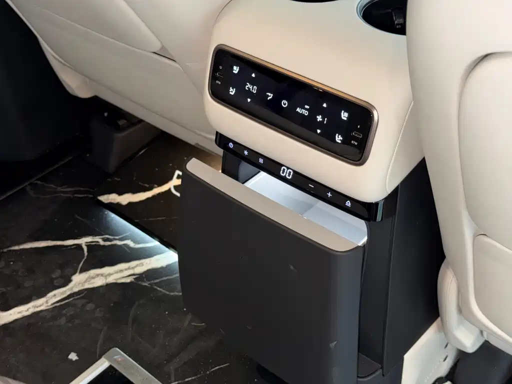 Li Auto Li Auto MEGA 2025 Home Special Edition 2025 - thumbnail 13