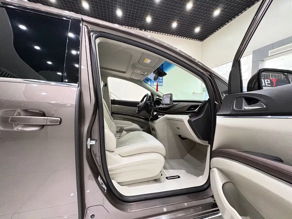 Buick Buick GL8 2023 Land Business Class Comfort Model 2022 - thumbnail 11