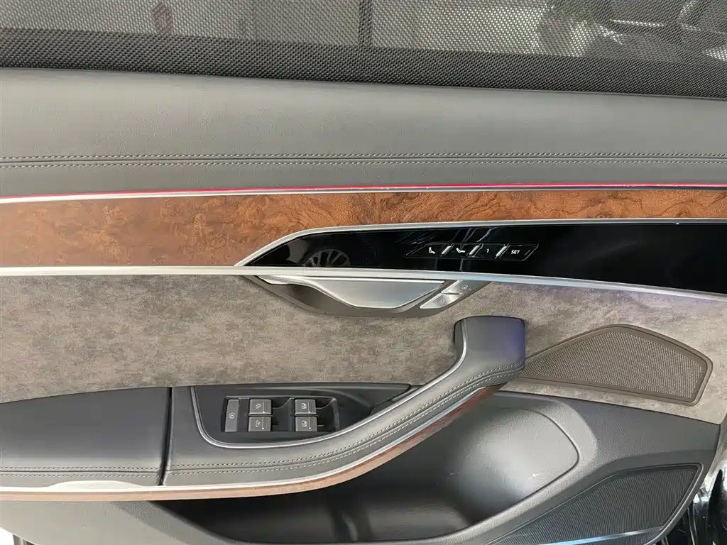 Audi Audi A8 2022 A8L 55 TFSI quattro Luxury Edition 2022 - thumbnail 15