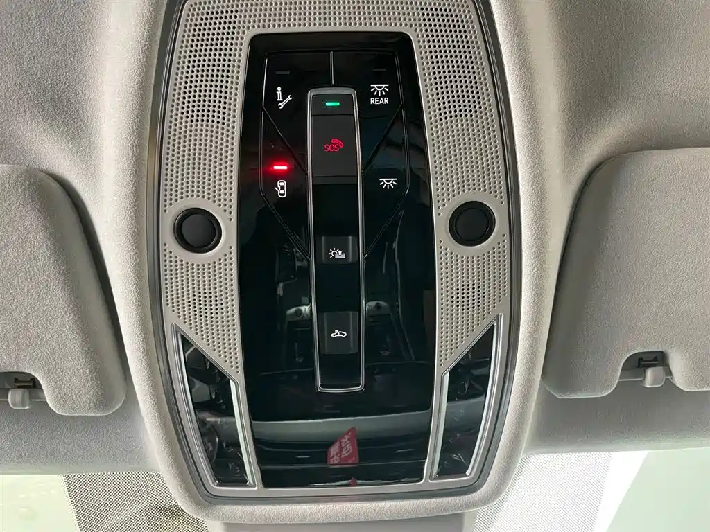 Audi Audi A8 2022 A8L 55 TFSI quattro Luxury Edition 2022 - thumbnail 29